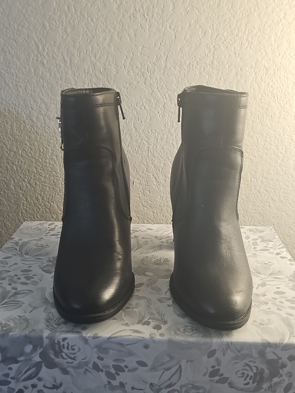 Apt. 9 Women's Black Ankle Boots